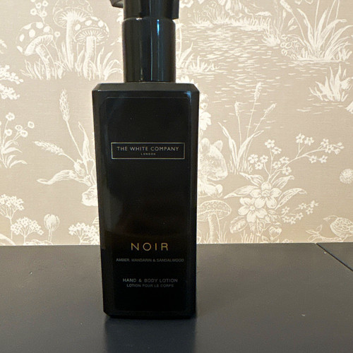 The white company noir hand - hand, &