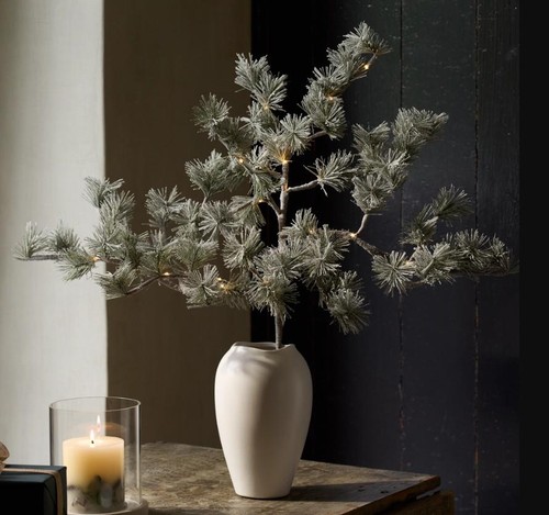The white company pre lit - the,